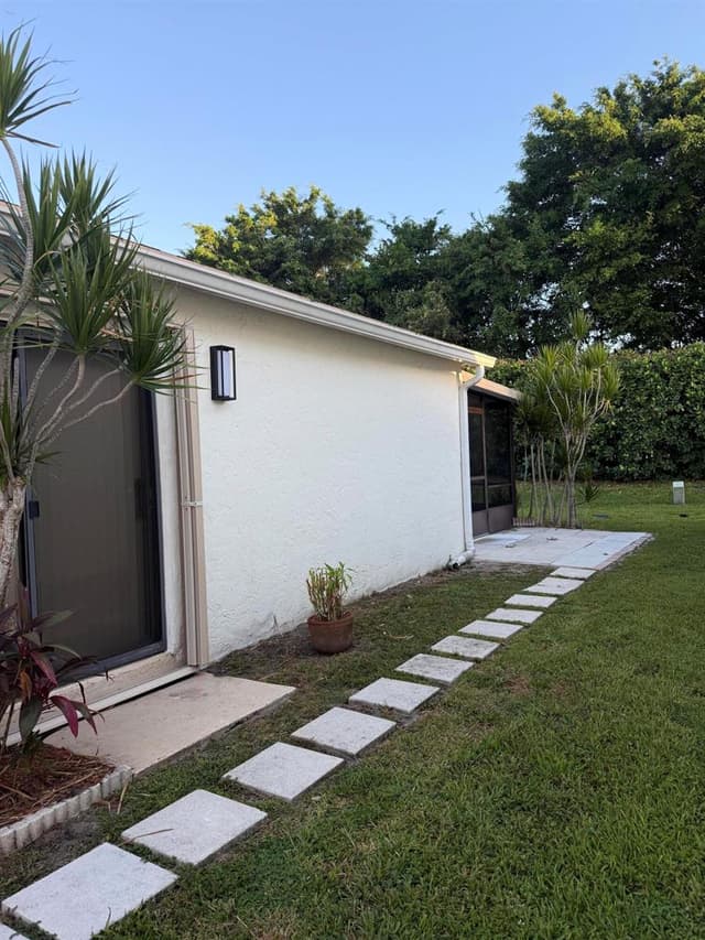 5075 Mirror Lakes Boulevard, Boynton Beach FL 33472 - Boynton Beach, FL - Photo 7