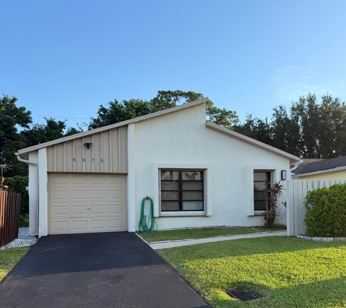 5075 Mirror Lakes Boulevard, Boynton Beach FL 33472 - Boynton Beach, FL - Photo 1