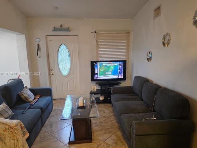4570 SW 39th St, West Park FL 33023 - West Park, FL - Photo 6