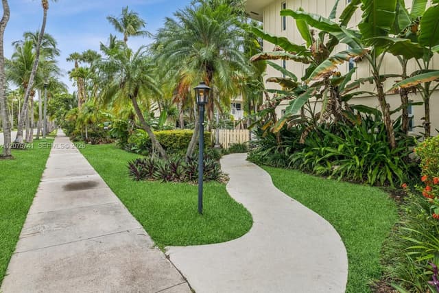 255 Sunrise Dr # 107, Key Biscayne FL 33149 - Key Biscayne, FL - Photo 6