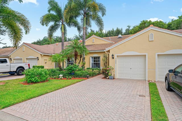 9444 SWANSEA Lane, West Palm Beach FL 33411 - West Palm Beach, FL - Photo 2