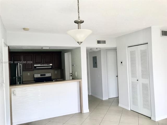 6955 NW 186th St # F310, Hialeah FL 33015 - Hialeah, FL - Photo 4