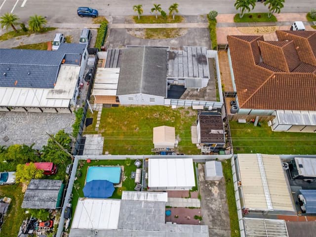 6049 W 14th Ct, Hialeah FL 33012 - Hialeah, FL - Photo 5