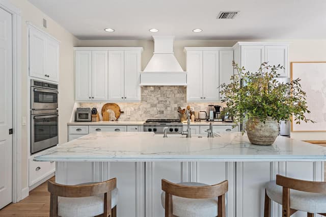 221 New Haven Boulevard, Jupiter FL 33458 - Jupiter, FL - Photo 3