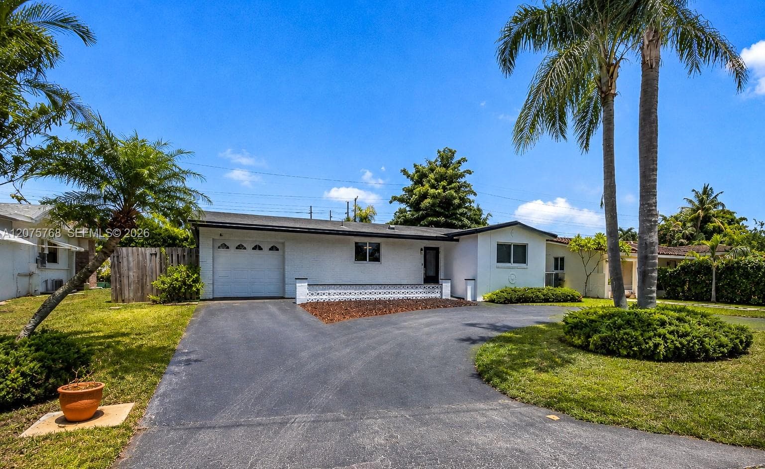 4448 SW 37th Ave, Dania Beach FL 33312