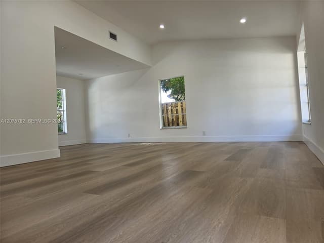 7389 NW 48th Pl, Lauderhill FL 33319 - Lauderhill, FL - Photo 2