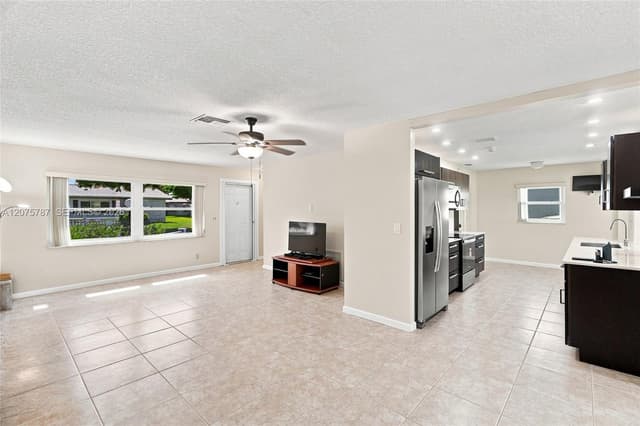 1431 NW 85th Way, Plantation FL 33322 - Plantation, FL - Photo 6