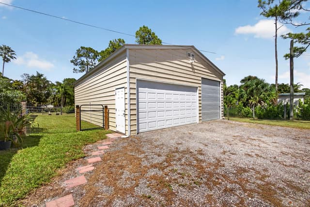 17101 60th Lane N, Loxahatchee FL 33470 - Loxahatchee, FL - Photo 6