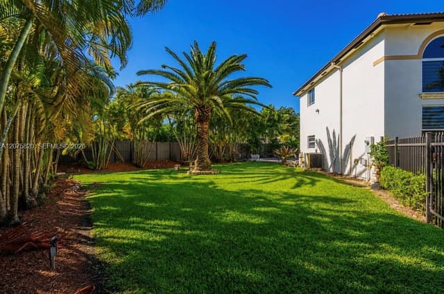 12071 SW 1st St, Miami FL 33184 - Miami, FL - Photo 3