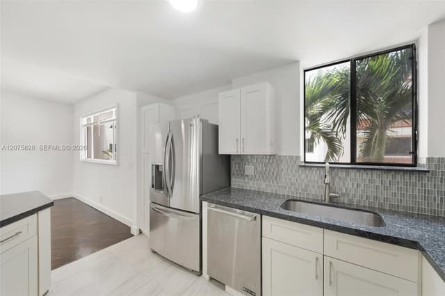1401 NE 9th St # 26, Fort Lauderdale FL 33304 - Fort Lauderdale, FL - Photo 3