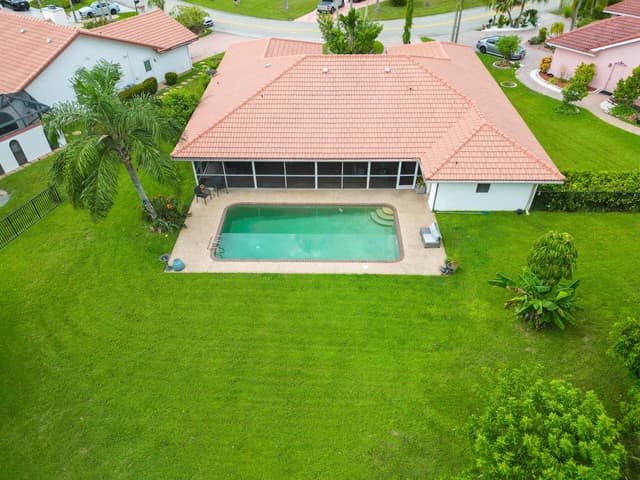 8501 NW 80 Street, Tamarac FL 33321 - Tamarac, FL - Photo 6