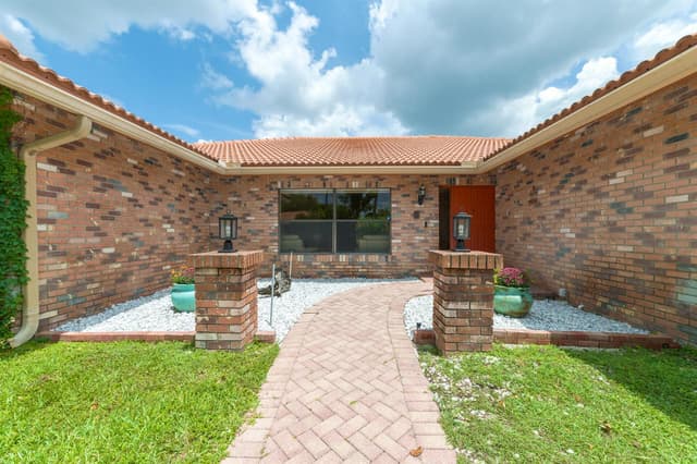 8501 NW 80 Street, Tamarac FL 33321 - Tamarac, FL - Photo 4