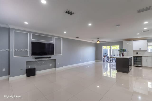 9425 NW 114th Ln # 3, Hialeah Gardens FL 33018 - Hialeah Gardens, FL - Photo 7