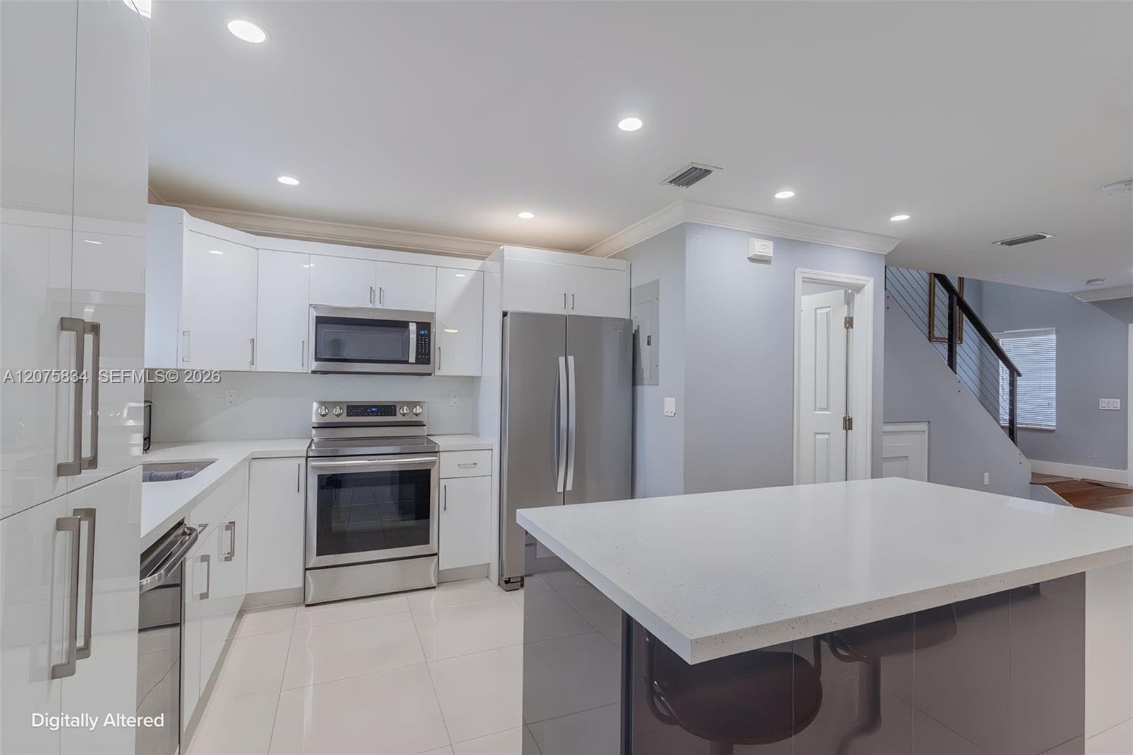 9425 NW 114th Ln # 3, Hialeah Gardens FL 33018 - Hialeah Gardens, FL - Photo 1