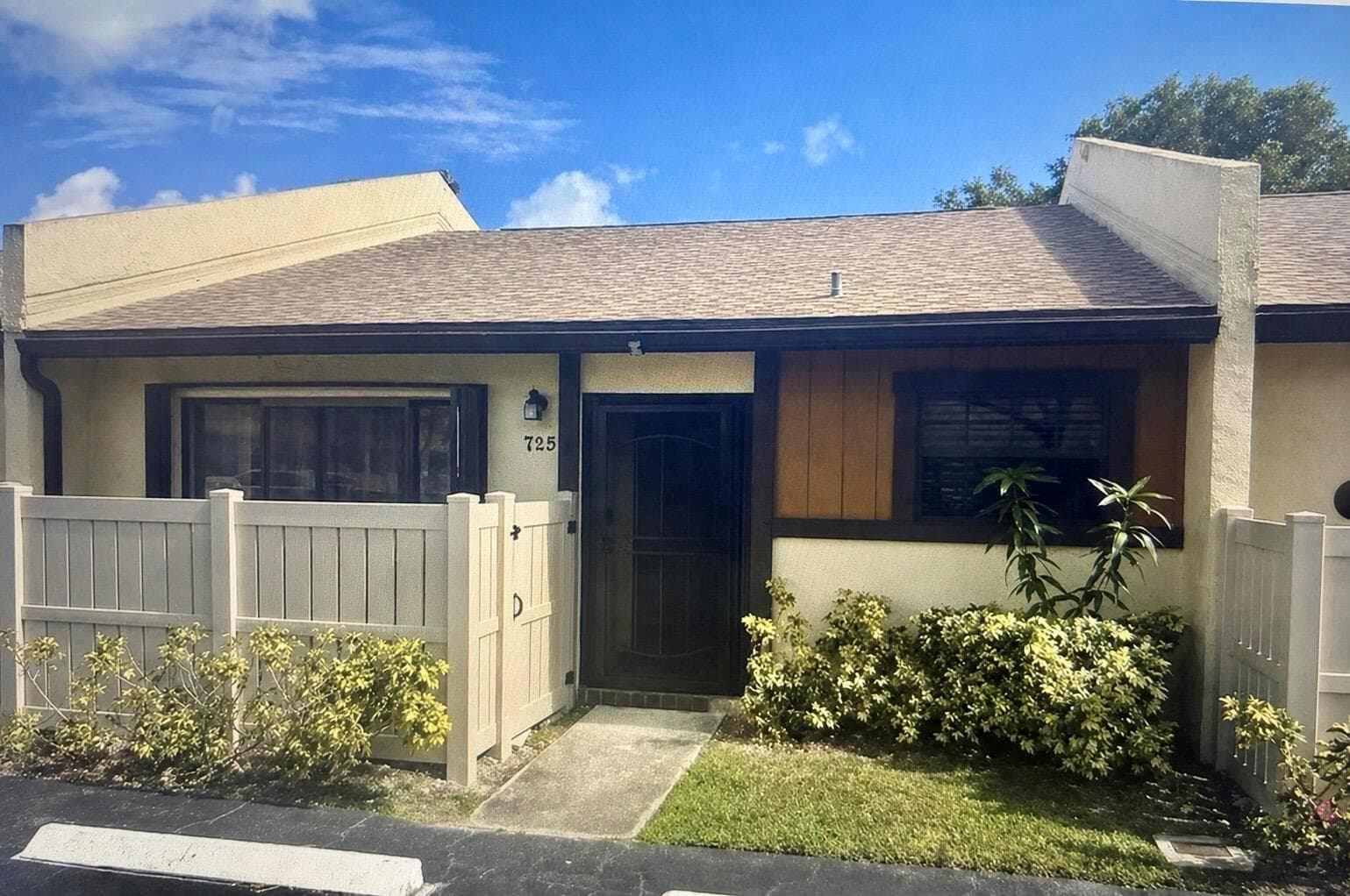 725 BANKS Road, Margate FL 33063 - Margate, FL - Photo 1