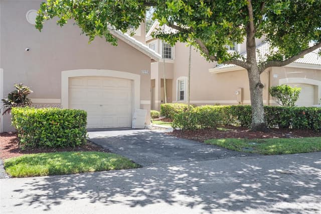 2224 Salerno Cir, Weston FL 33327 - Weston, FL - Photo 5
