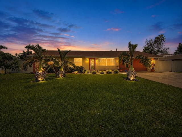 3190 Starboard Drive, Lake Worth FL 33462 - Lake Worth, FL - Photo 2