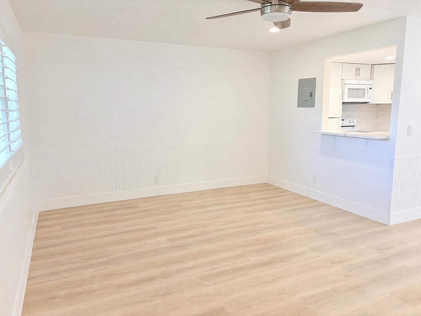 251 Flanders F, Delray Beach FL 33484 - Delray Beach, FL - Photo 1