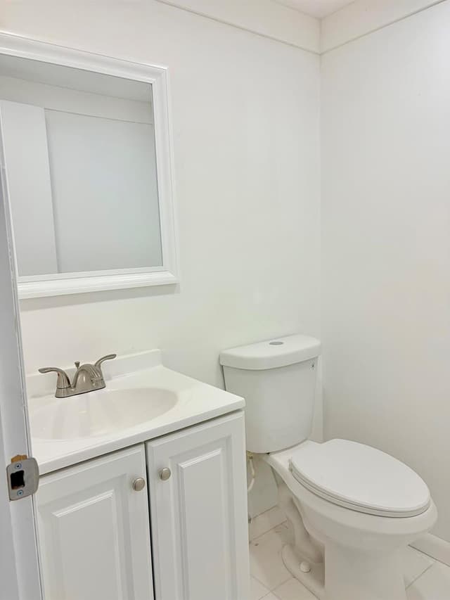 251 Flanders F, Delray Beach FL 33484 - Delray Beach, FL - Photo 5
