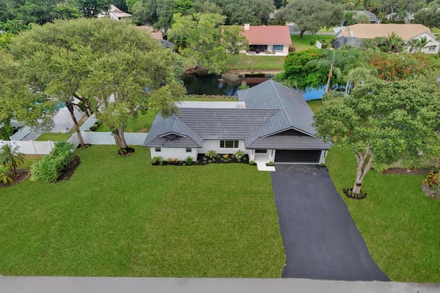 2009 SW 36TH Avenue, Delray Beach FL 33445 - Delray Beach, FL - Photo 4