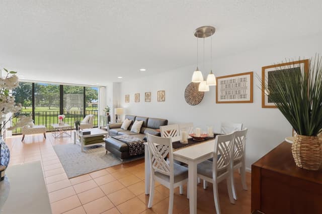 4489 Luxemburg Court # 202, Lake Worth FL 33467 - Lake Worth, FL - Photo 6