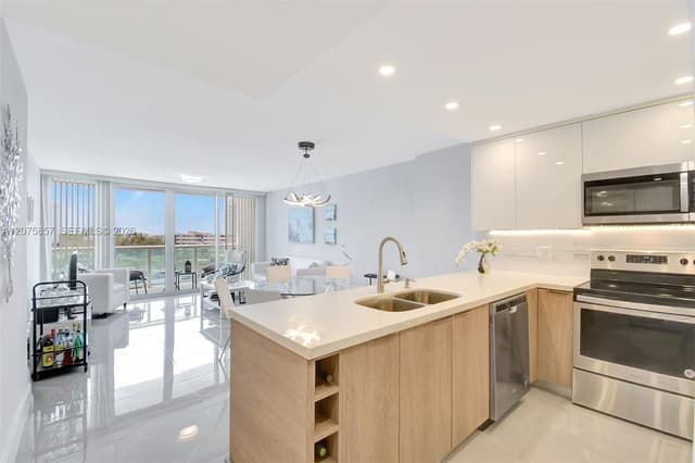 100 Bayview Dr # 502, Sunny Isles Beach FL 33160 - Sunny Isles Beach, FL - Photo 6