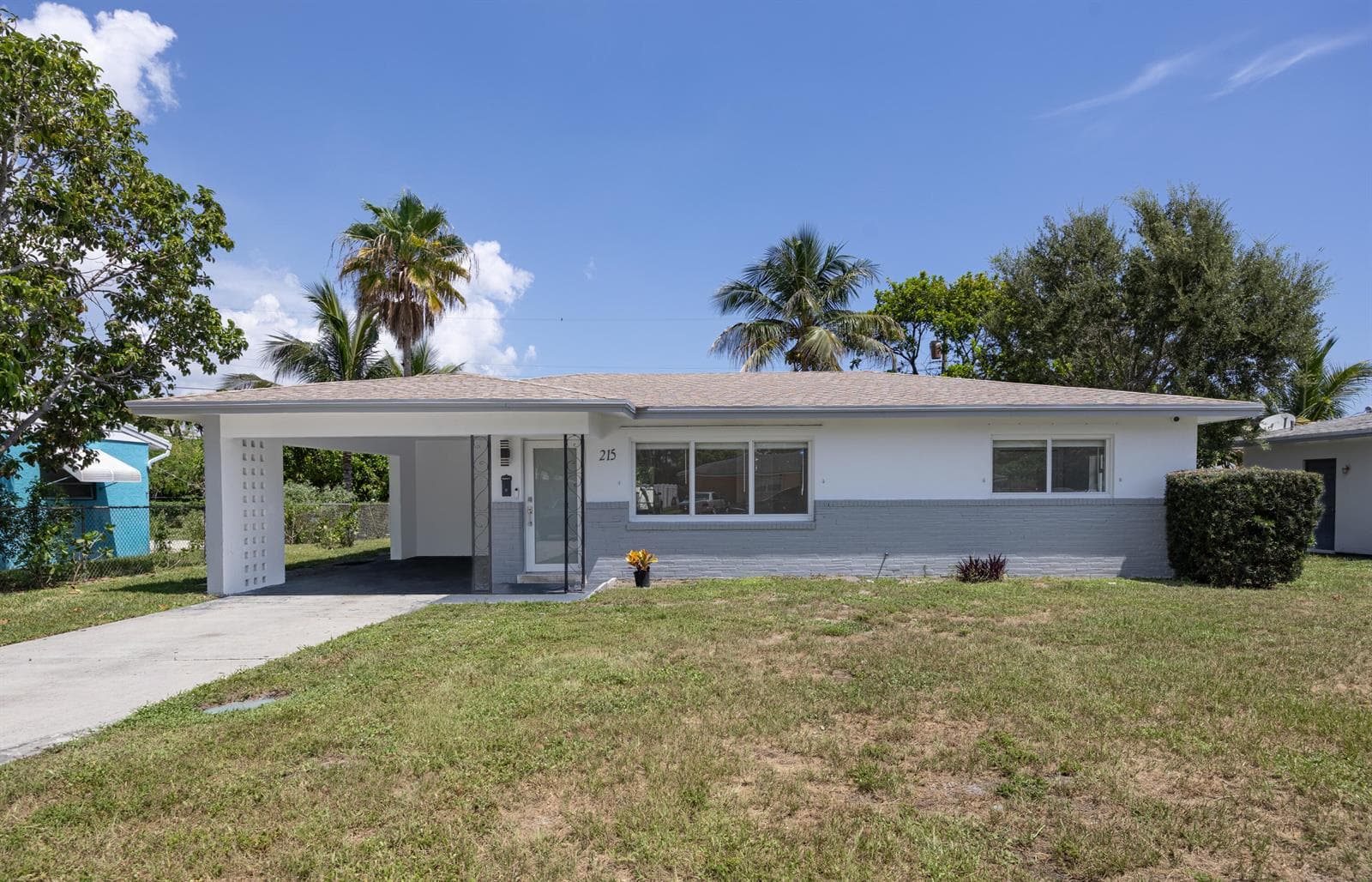 215 Evergreen Drive, West Palm Beach FL 33403 - West Palm Beach, FL - Photo 1