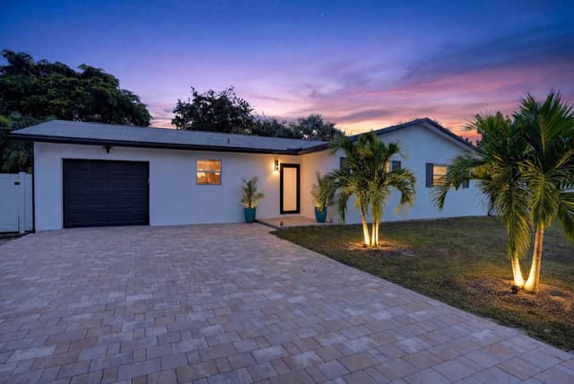 2521 Jaeger Drive, Delray Beach FL 33444 - Delray Beach, FL - Photo 4