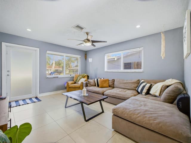 451 SE 1st Avenue # B, Pompano Beach FL 33060 - Pompano Beach, FL - Photo 6