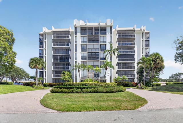 1721 Bridgewood Drive # 1721, Boca Raton FL 33434 - Boca Raton, FL - Photo 2