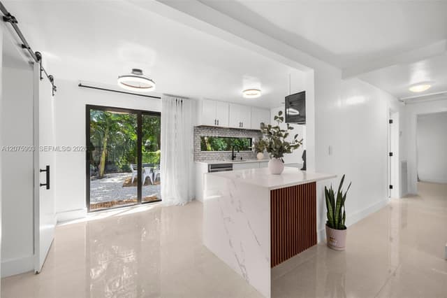 5741 Simms St, Hollywood FL 33021 - Hollywood, FL - Photo 5