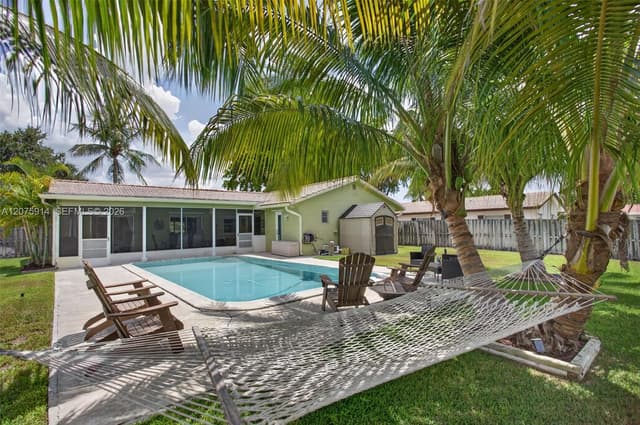 10320 NW 42nd Dr, Coral Springs FL 33065 - Coral Springs, FL - Photo 2