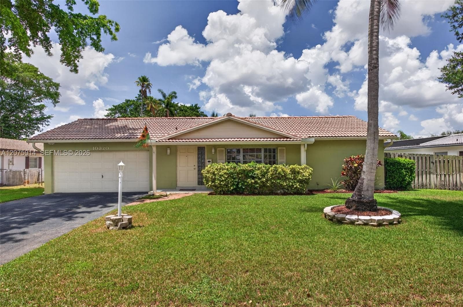 10320 NW 42nd Dr, Coral Springs FL 33065 - Coral Springs, FL - Photo 1