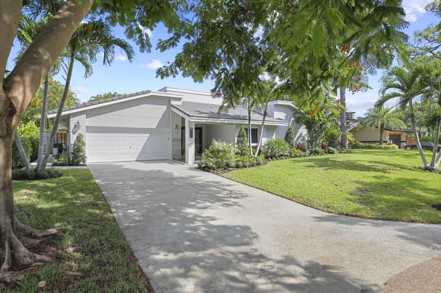 824 Foxpointe Circle, Delray Beach FL 33445 - Delray Beach, FL - Photo 5