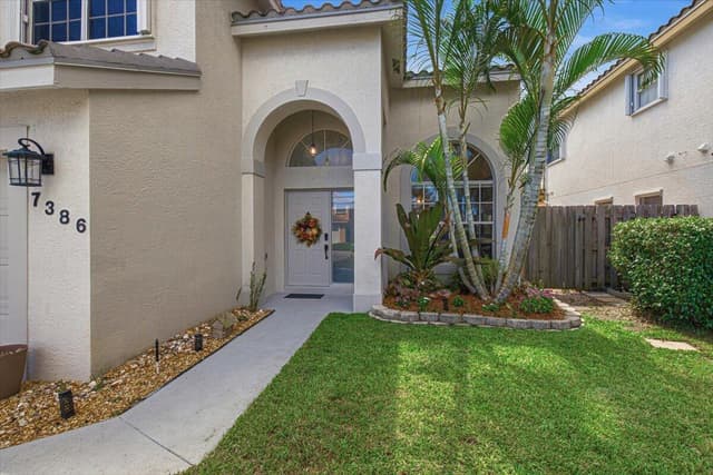7386 MICHIGAN ISLE Road, Lake Worth FL 33467 - Lake Worth, FL - Photo 2