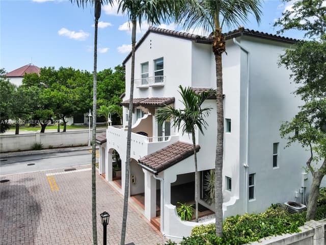 2005 Ocean Walk ter, Lauderdale By The Sea FL 33062 - Lauderdale By The Sea, FL - Photo 7