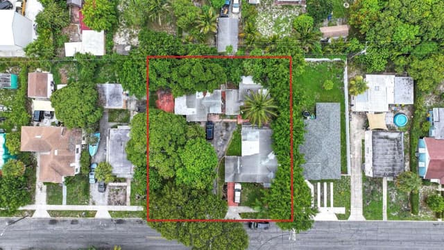 638 50TH Street, West Palm Beach FL 33407 - West Palm Beach, FL - Photo 2
