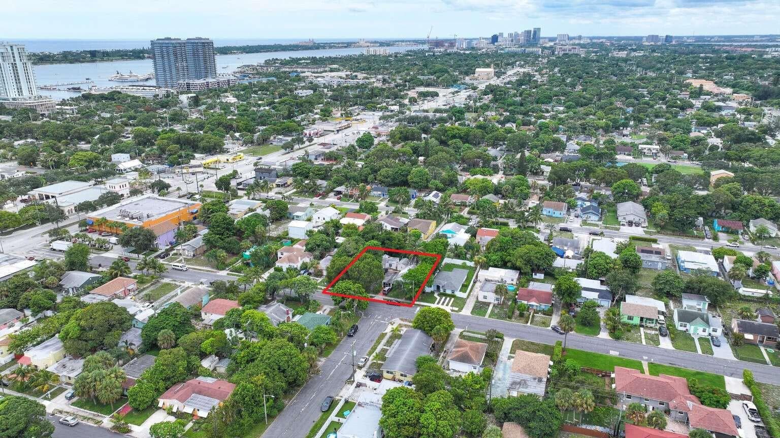 638 50TH Street, West Palm Beach FL 33407 - West Palm Beach, FL - Photo 1