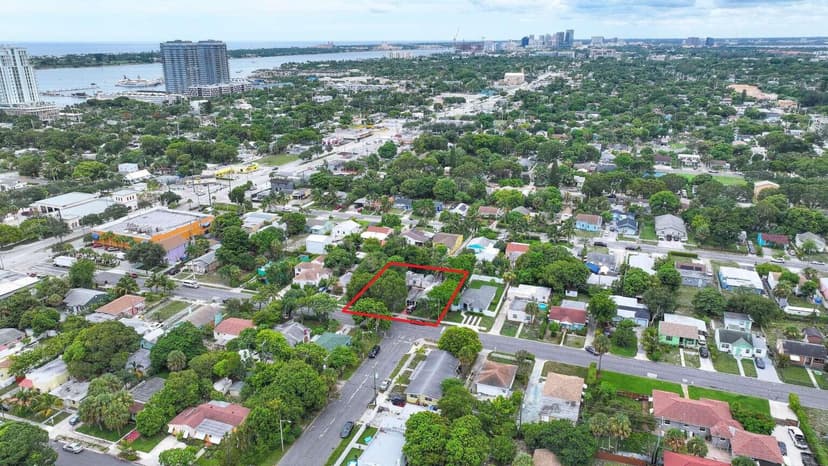 638 50TH Street, West Palm Beach FL 33407