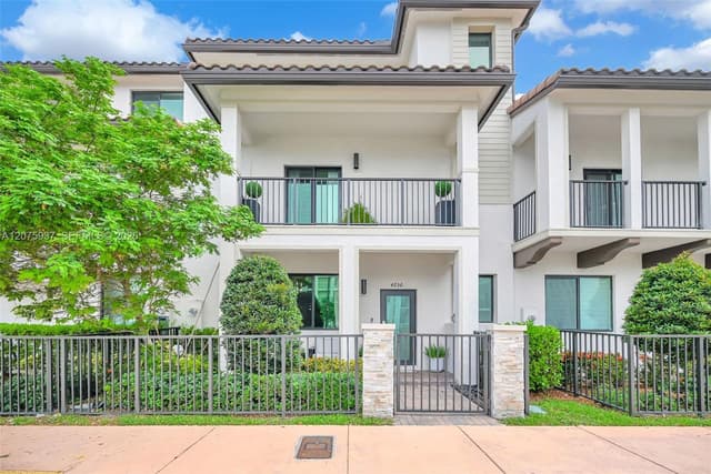 4256 NW 83rd Ave, Doral FL 33166 - Doral, FL - Photo 7