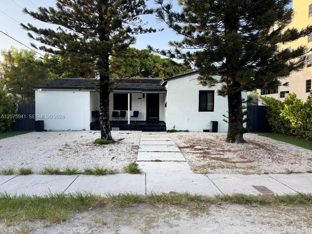 2723 SW 13th St, Miami FL 33145