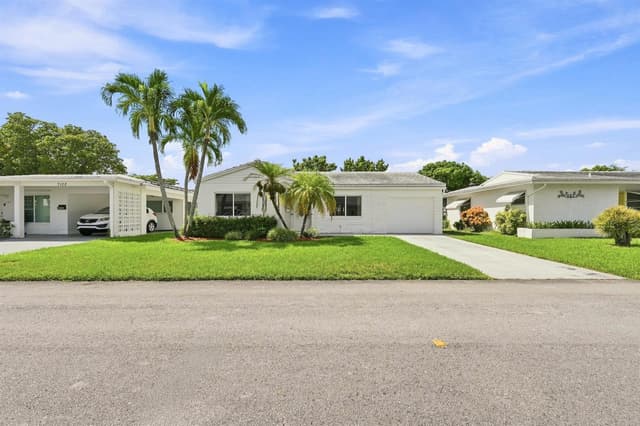 7104 NW 70TH Court, Tamarac FL 33321 - Tamarac, FL - Photo 2