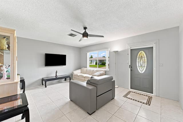7104 NW 70TH Court, Tamarac FL 33321 - Tamarac, FL - Photo 7