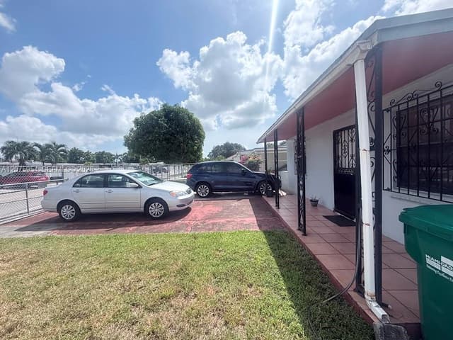 3190 NW 97th St, Miami FL 33147 - Miami, FL - Photo 2