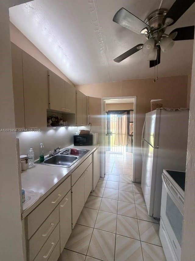 3190 NW 97th St, Miami FL 33147 - Miami, FL - Photo 5
