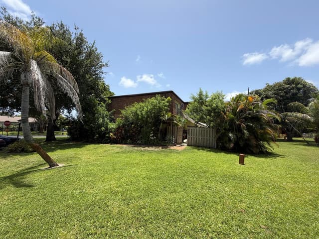 2623 SE 5TH Circle, Boynton Beach FL 33435 - Boynton Beach, FL - Photo 6