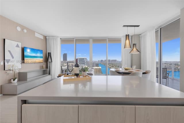 4010 S Ocean Dr # R2008, Hollywood FL 33019 - Hollywood, FL - Photo 3