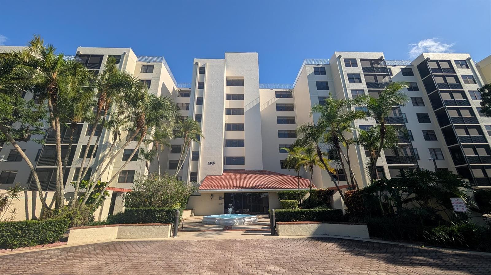 105 Lake Emerald Drive # 810, Oakland Park FL 33309 - Oakland Park, FL - Photo 1