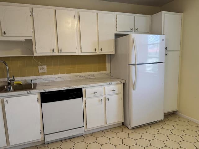 5800 FERNLEY Drive W # 17, West Palm Beach FL 33415 - West Palm Beach, FL - Photo 5