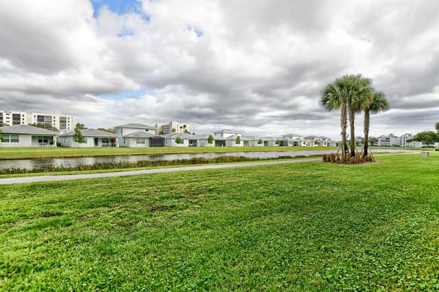7370 S ORIOLE Boulevard # 102, Delray Beach FL 33446 - Delray Beach, FL - Photo 3